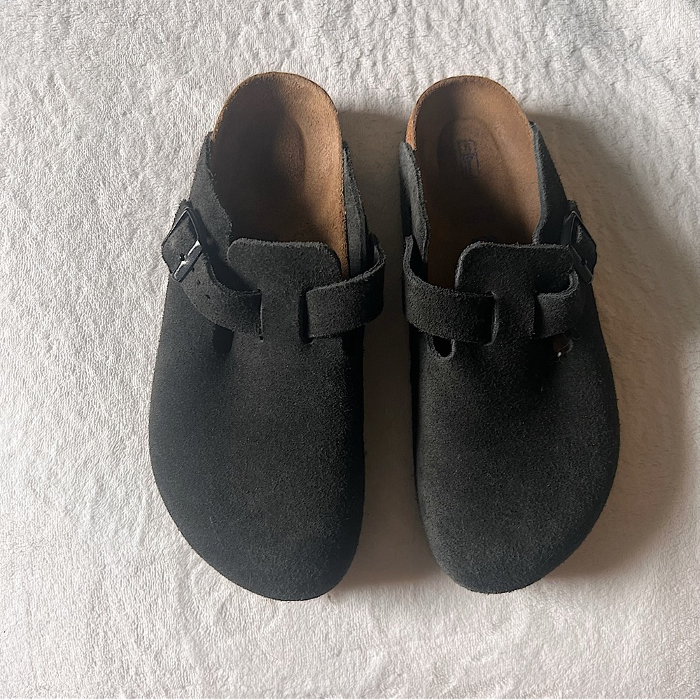 Birkenstock black Boston clog